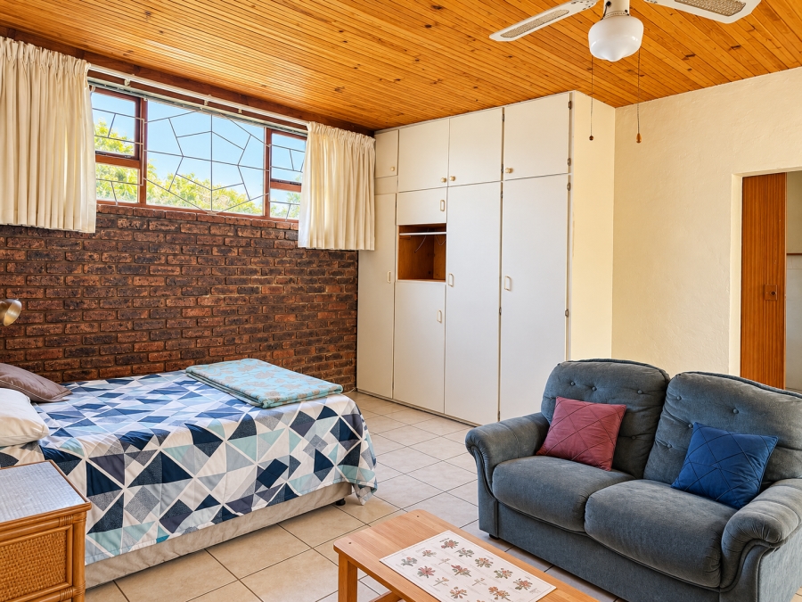 3 Bedroom Property for Sale in Amalinda North Eastern Cape